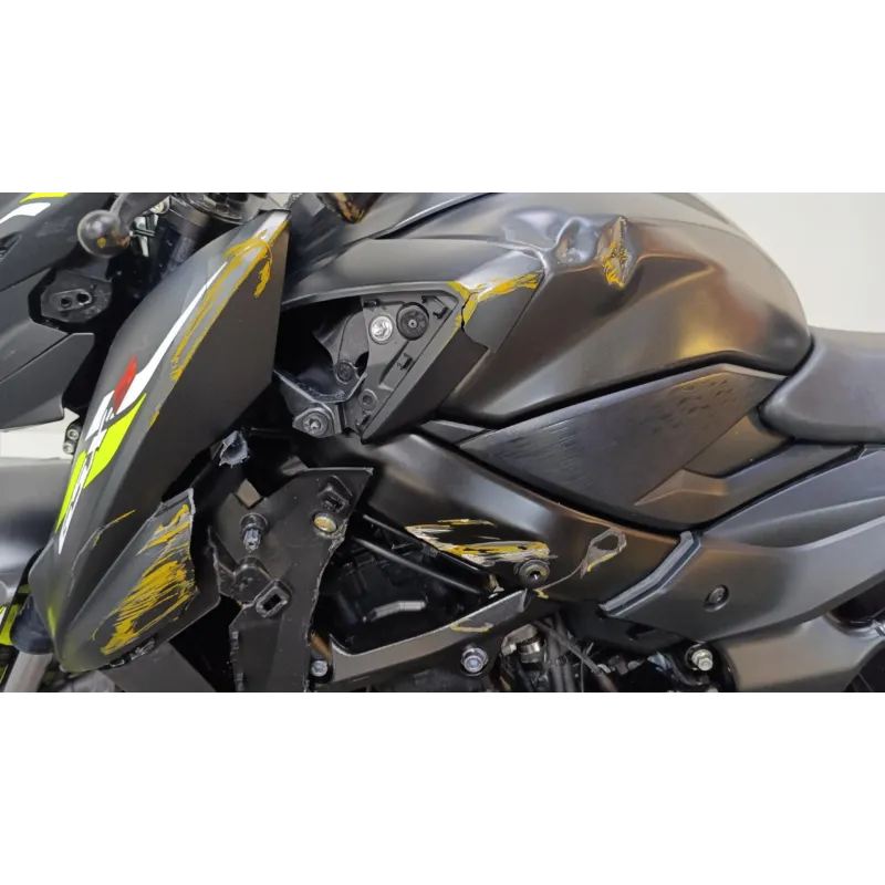 SUZUKI GSXS 750
