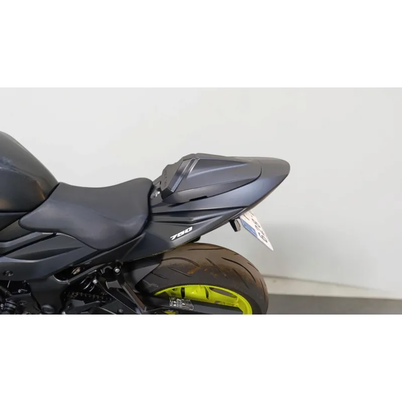 SUZUKI GSXS 750