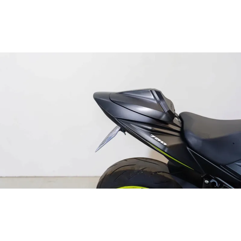 SUZUKI GSXS 750