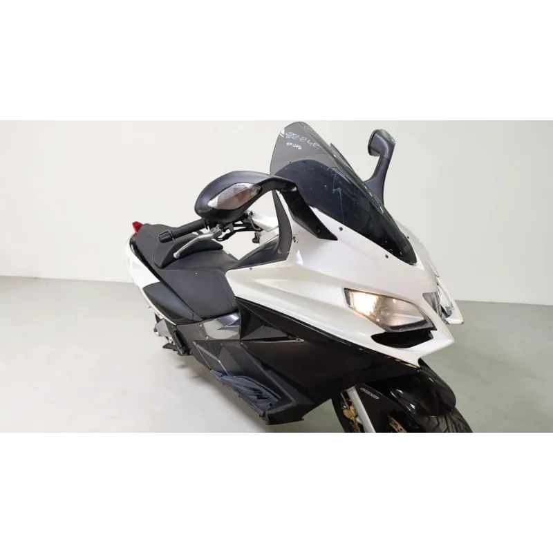 APRILIA SRV 850