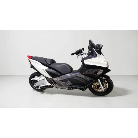 APRILIA SRV 850