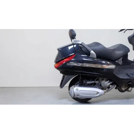 PIAGGIO X8 200