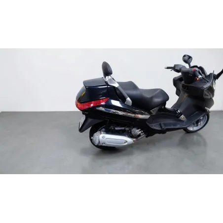 PIAGGIO X8 200