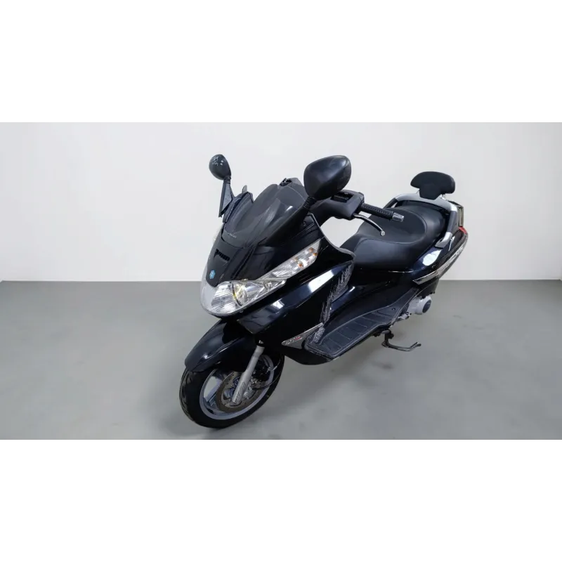 PIAGGIO X8 200