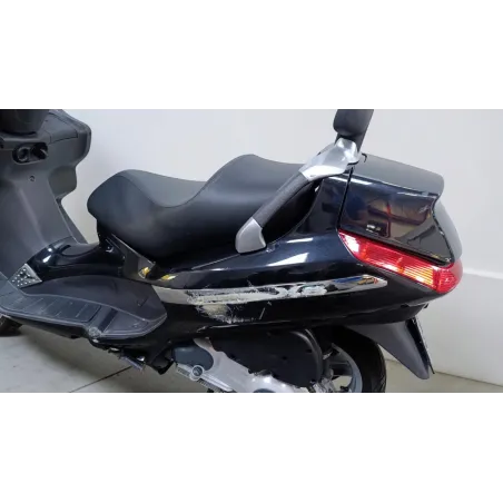 PIAGGIO X8 200