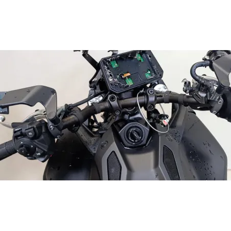 YAMAHA MT-09