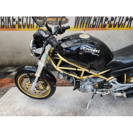 DUCATI 900 MONSTER
