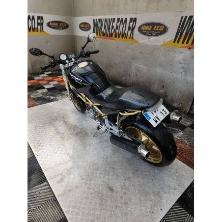 DUCATI 900 MONSTER