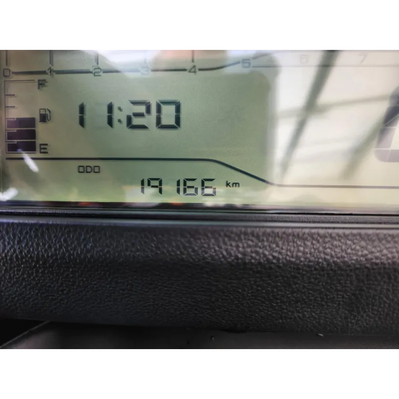YAMAHA MW 300 TRITY