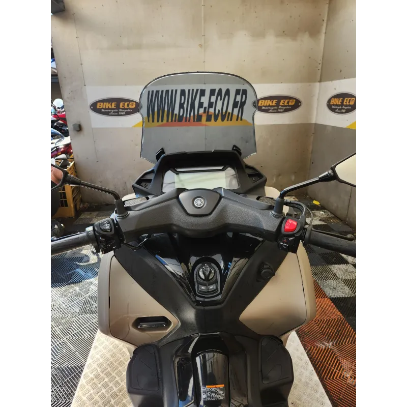 YAMAHA MW 300 TRITY