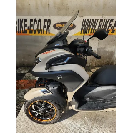 YAMAHA MW 300 TRITY