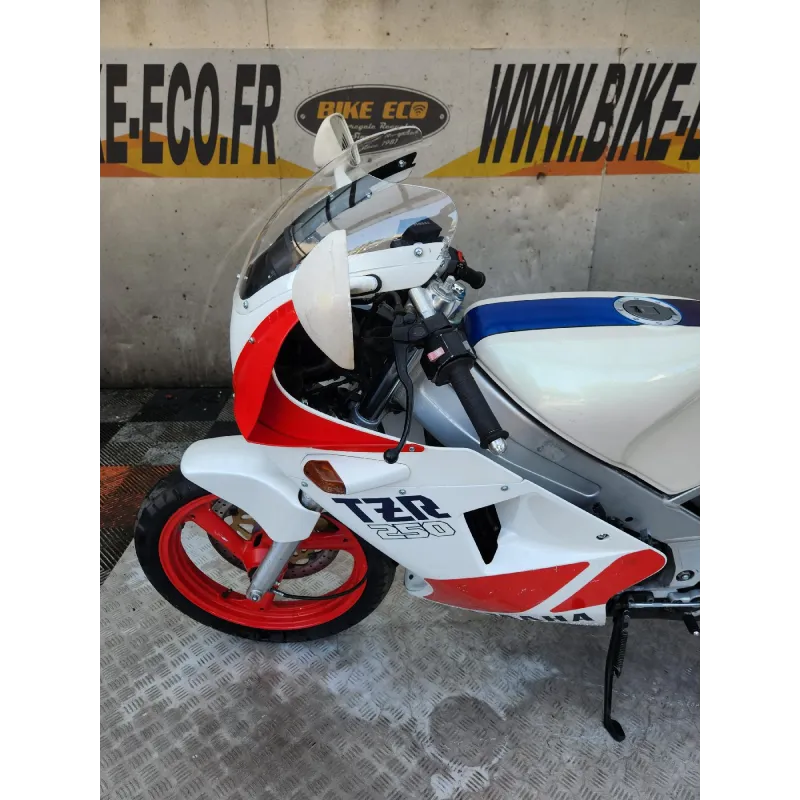 YAMAHA TZR 250