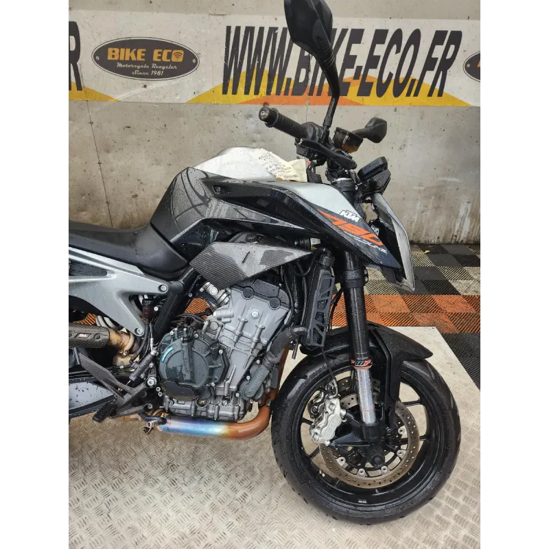 KTM 790 DUKE