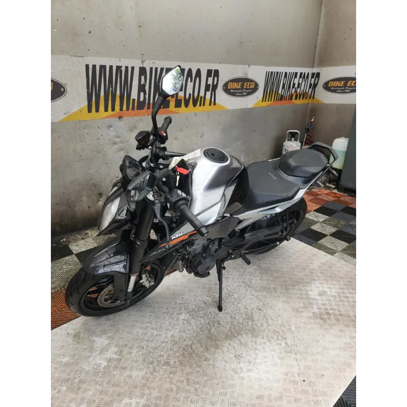 KTM 790 DUKE
