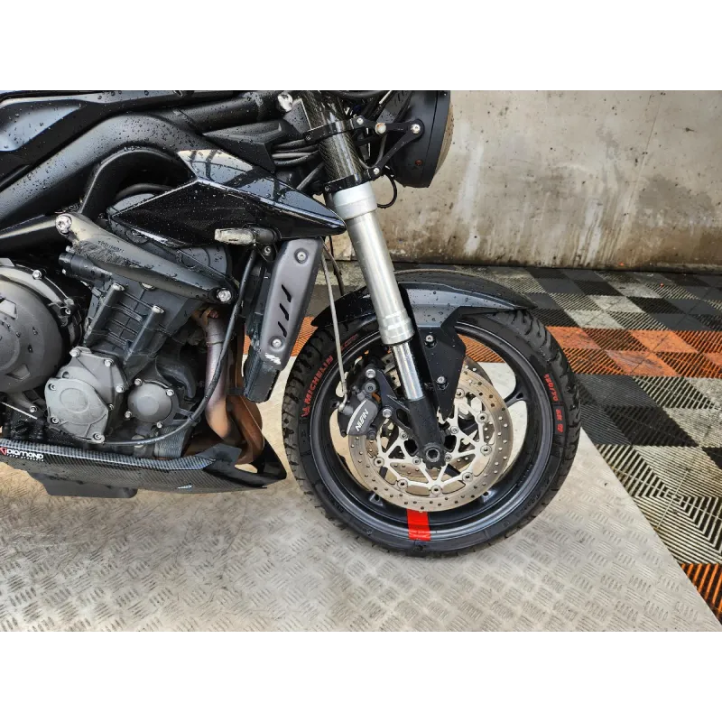 TRIUMPH STREET TRIPLE 660 S