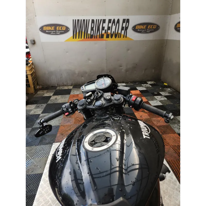 TRIUMPH STREET TRIPLE 660 S