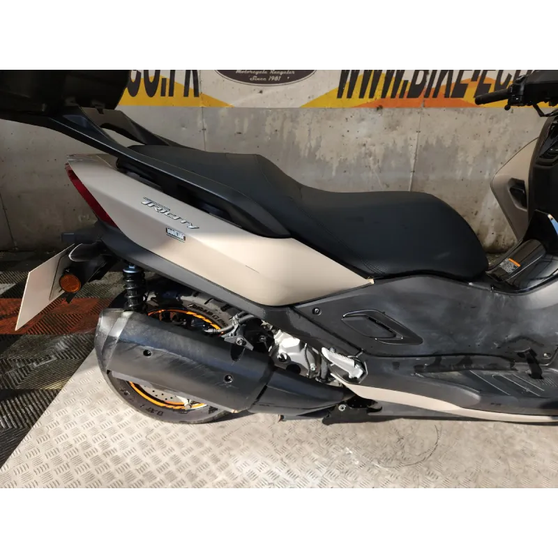 YAMAHA MW 300 TRITY