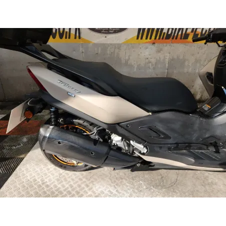 YAMAHA MW 300 TRITY