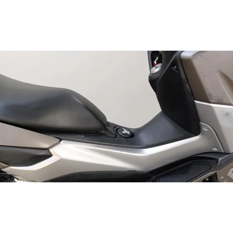 YAMAHA N MAX