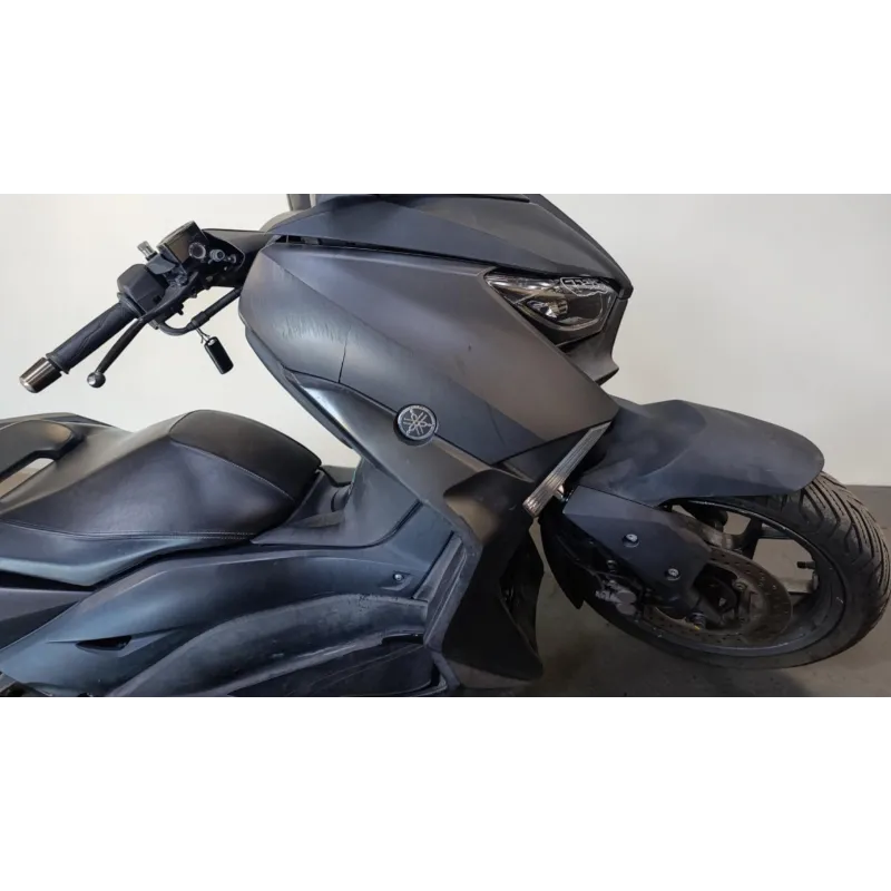 YAMAHA XMAX 125