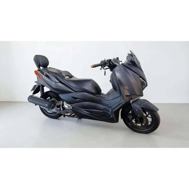 YAMAHA XMAX 125