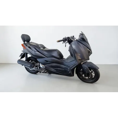 YAMAHA XMAX 125