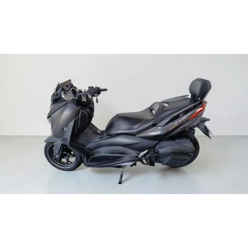 YAMAHA XMAX 125
