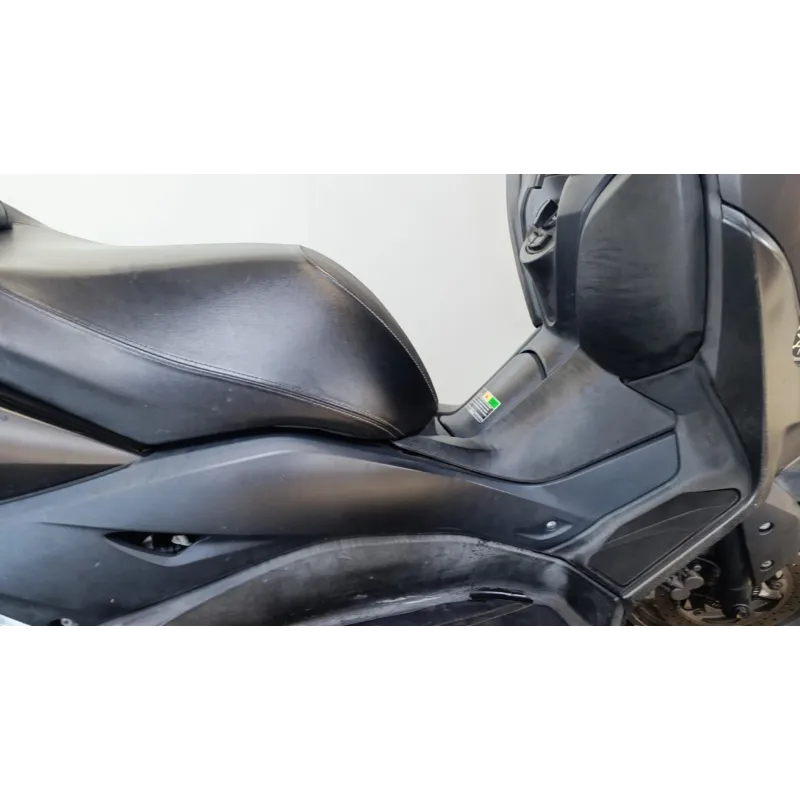 YAMAHA XMAX 125