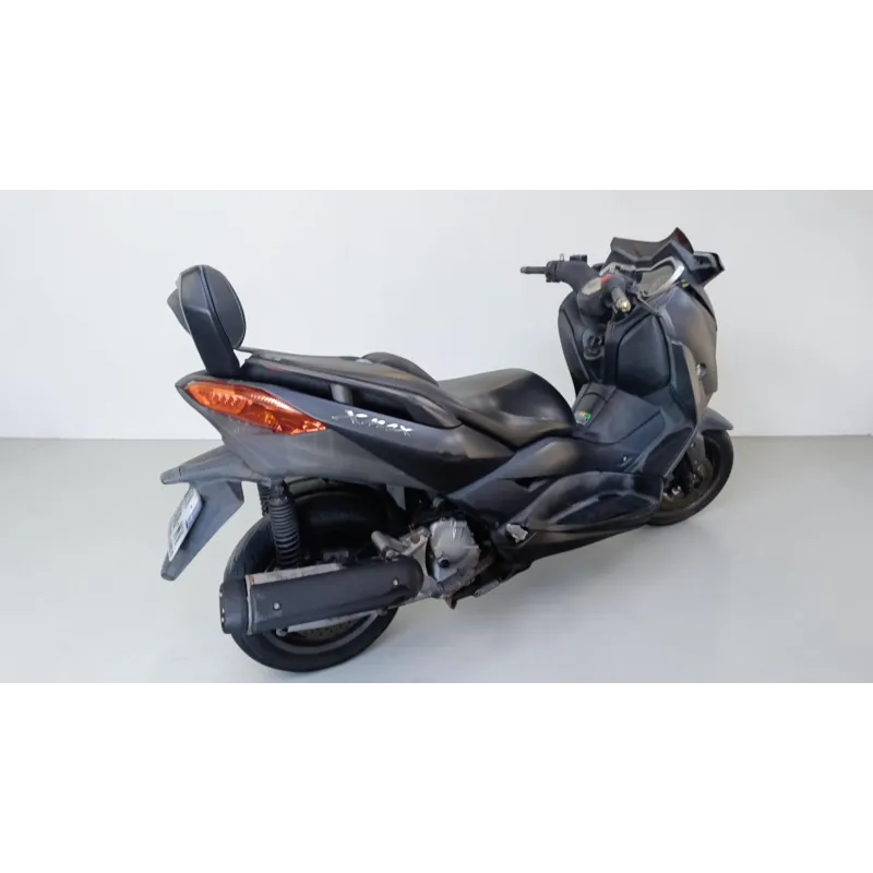 YAMAHA XMAX 125