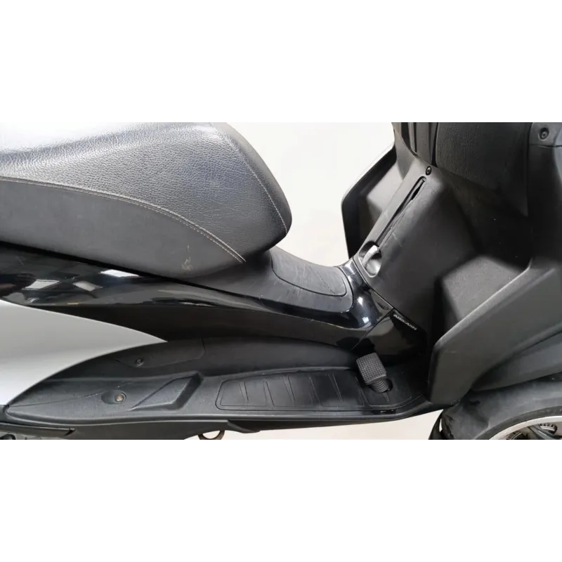 PIAGGIO MP3 500