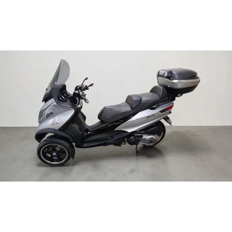PIAGGIO MP3 500