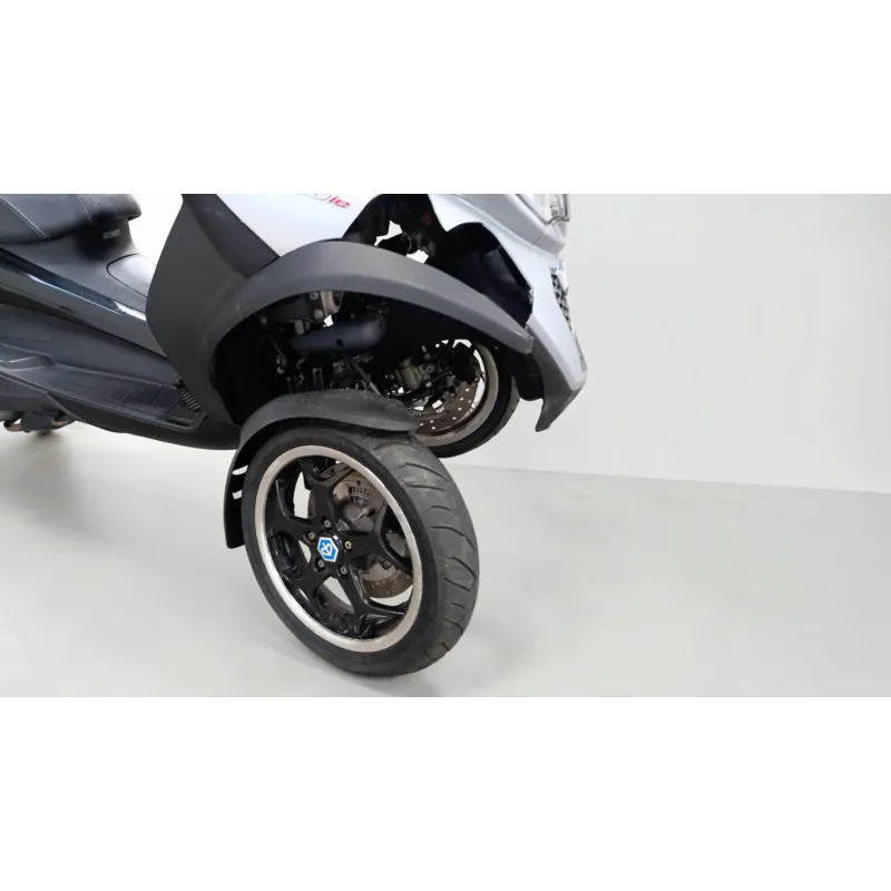 PIAGGIO MP3 500