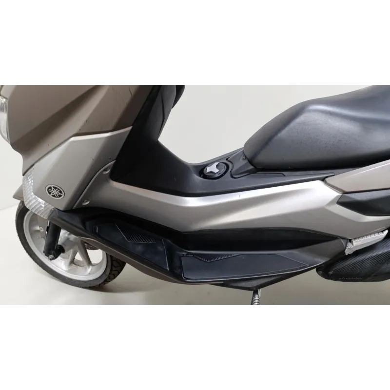 YAMAHA N MAX