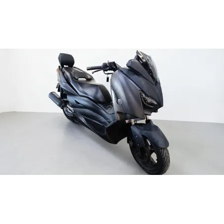 YAMAHA XMAX 125