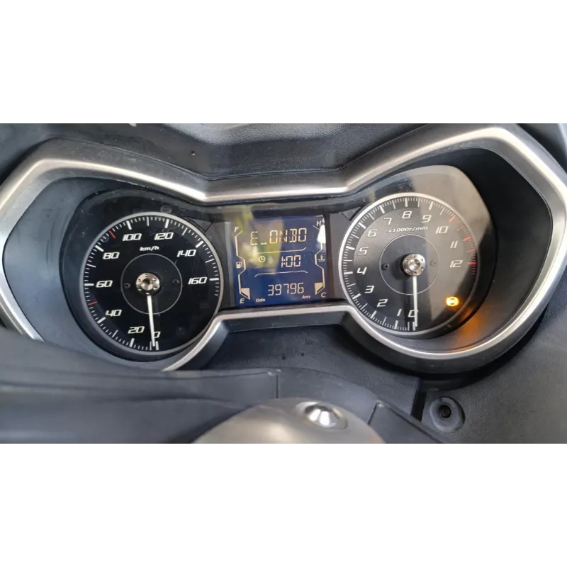 YAMAHA XMAX 125