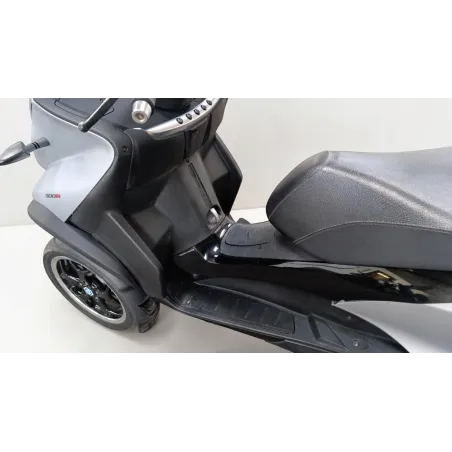 PIAGGIO MP3 500