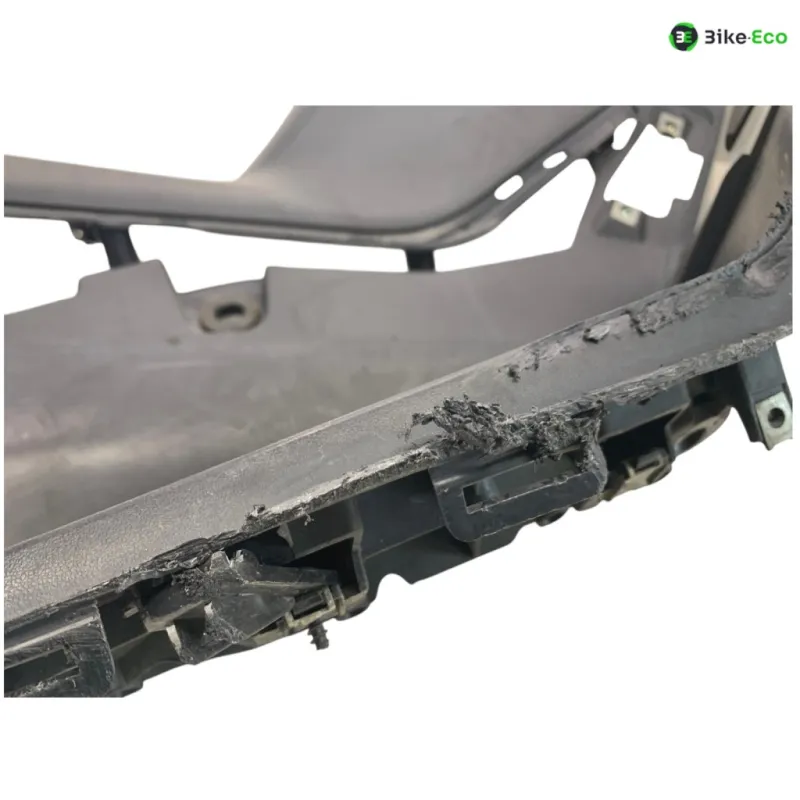 Plancher marche pied droit YAMAHA XP 530 2017-2019 TMAX