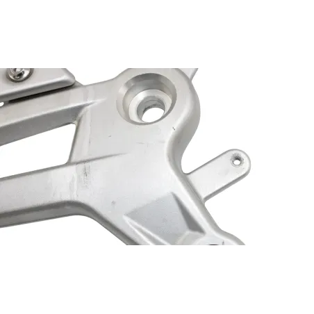 Platine avant droite CF MOTO SR 450 REPLICA 2025 - 2025