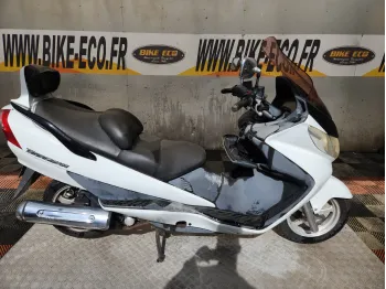 SUZUKI UH 400 BURGMAN