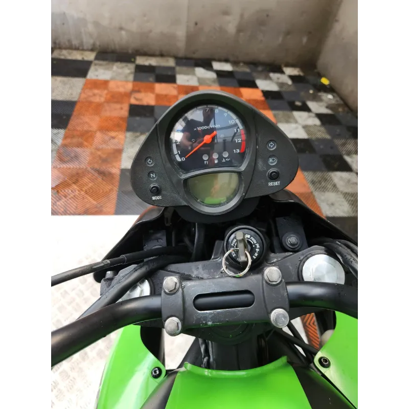 KAWASAKI ER6 N 650