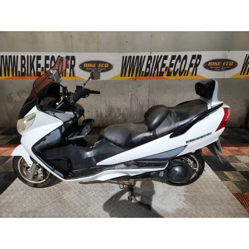 SUZUKI UH 400 BURGMAN