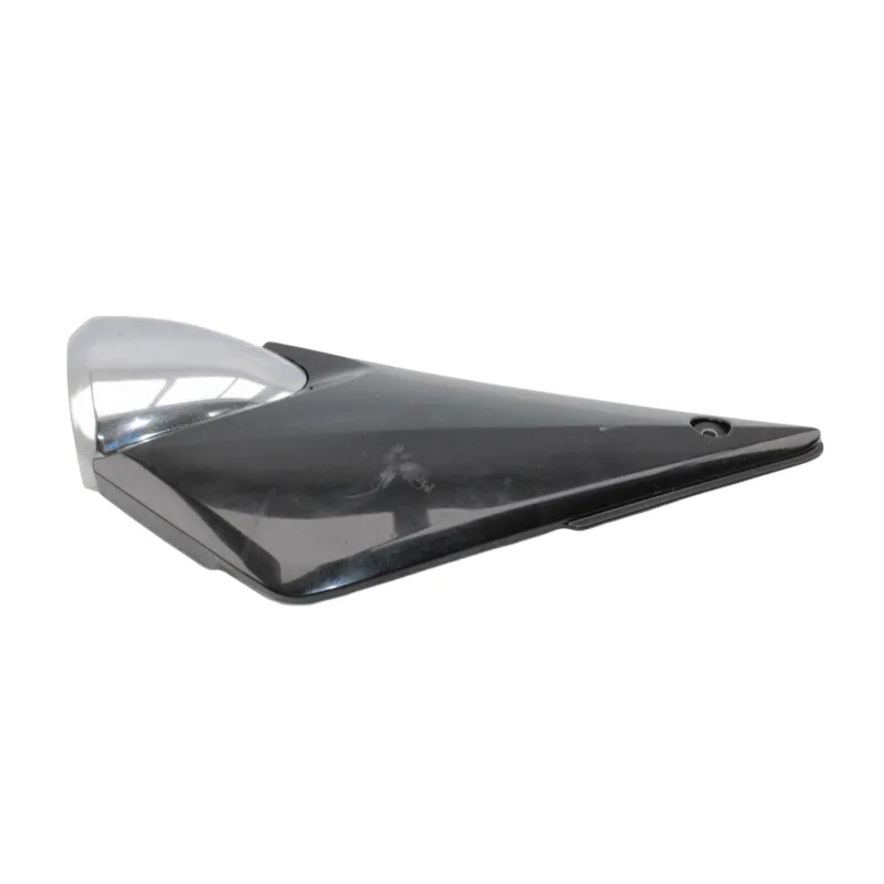 Demi flanc selle gauche SUZUKI GSF 1200 BANDIT S 2000 - 2005