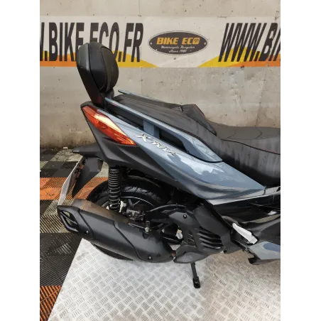 YAMAHA XMAX 125