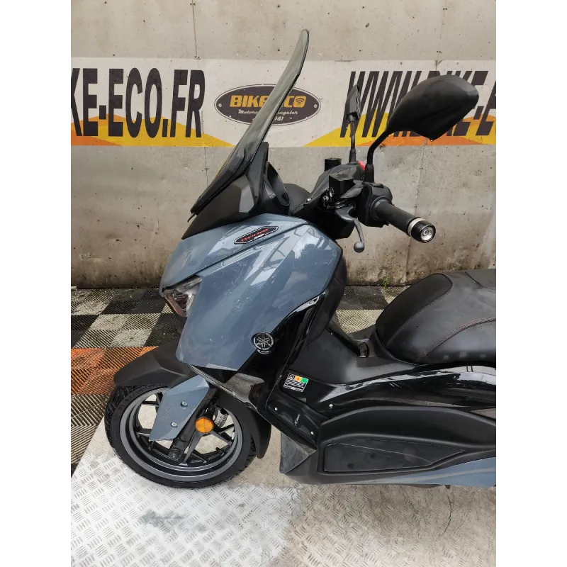 YAMAHA XMAX 125