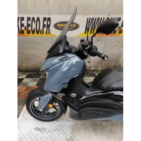 YAMAHA XMAX 125