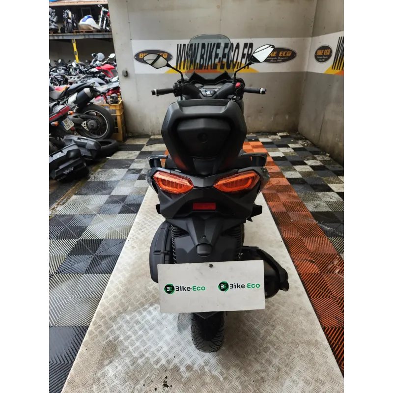 YAMAHA XMAX 125