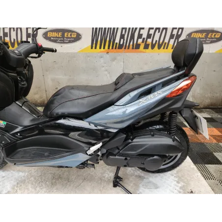 YAMAHA XMAX 125