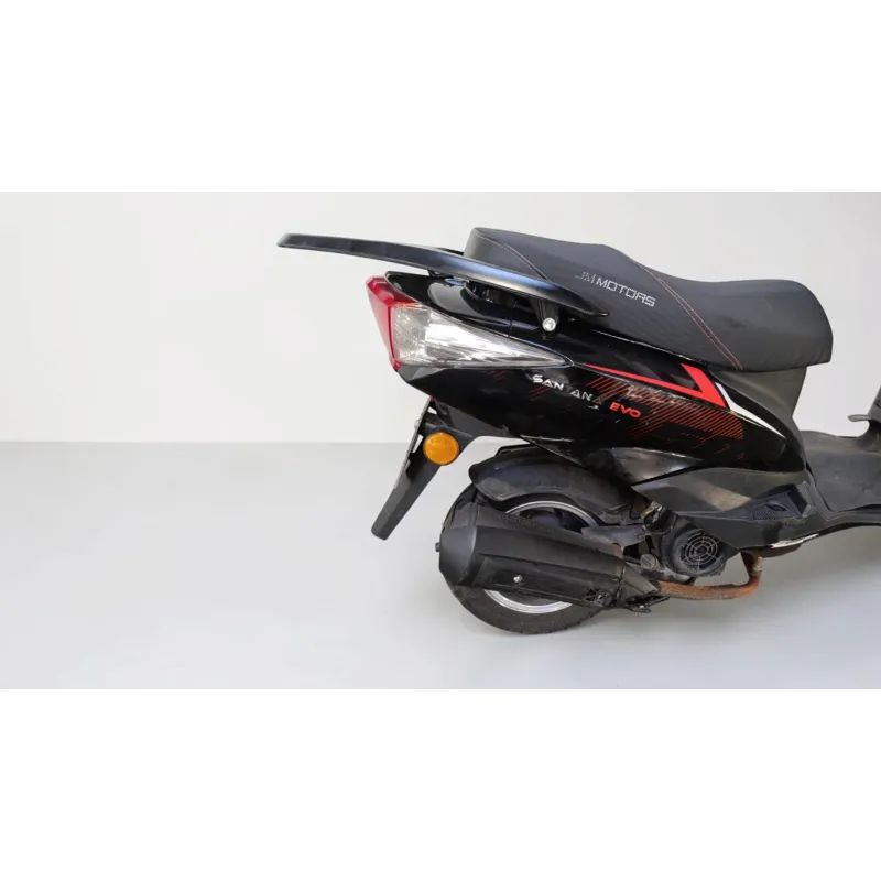 JM MOTORS SANTANA EV