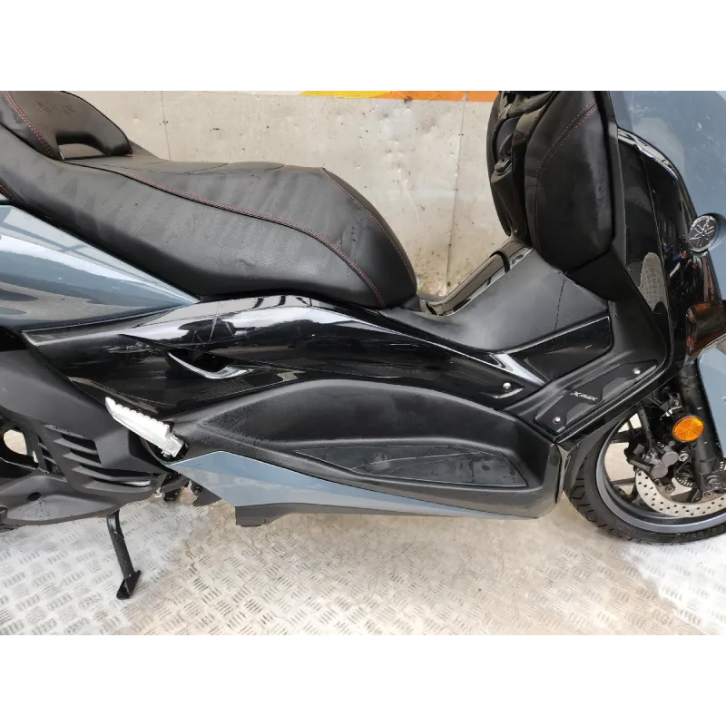 YAMAHA XMAX 125