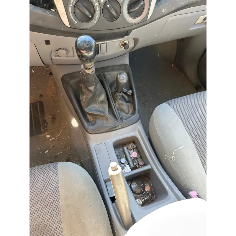 TOYOTA VOITURE HILUX 4 PHASE 2 Hilux 144 D-4D 4x4 Légen